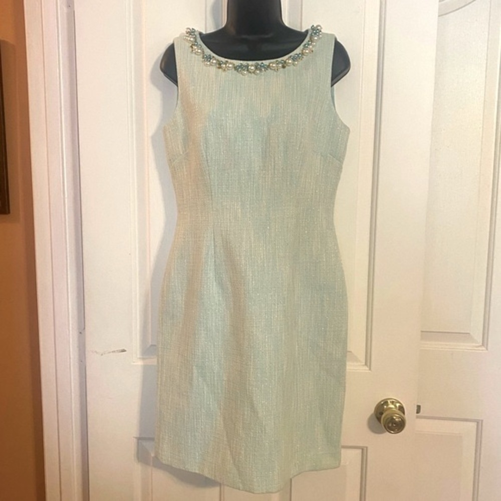 “TAHARI ASL” Pearl Beaded Neckline Dress